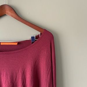 🌵 2/$20 EUC Feel The Piece Top!🌵